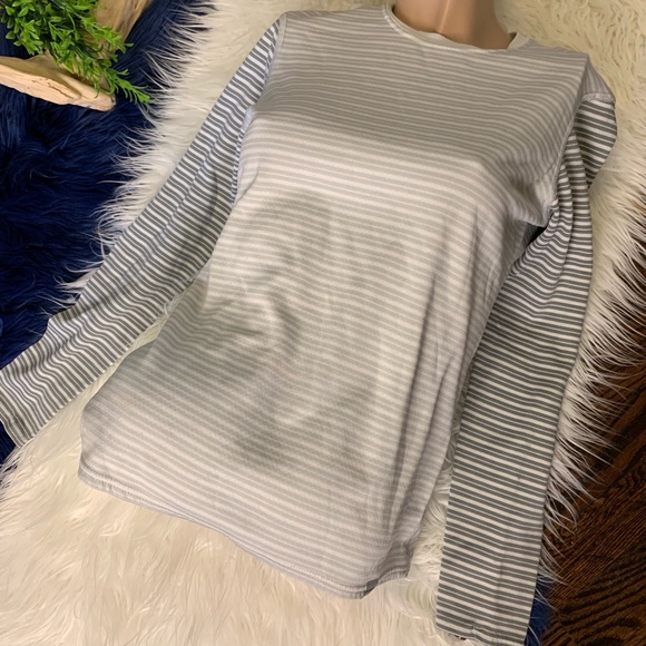 Patagonia Tops - HP 🌿[Patagonia] Striped Long Sleeve Tee Size Small